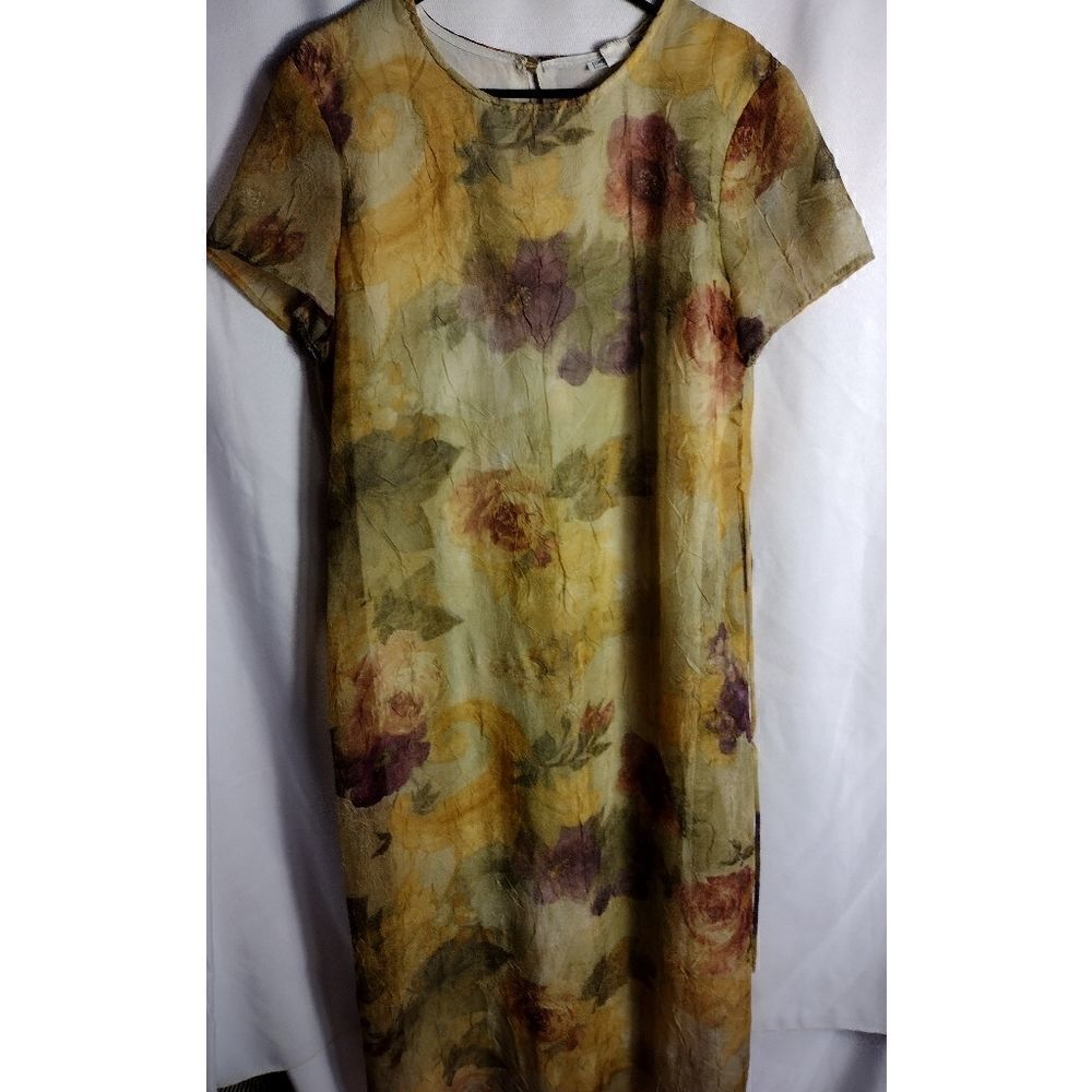 Stephanie Andrews dress